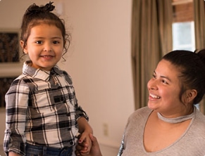 img testimonial Crisli L and daughter